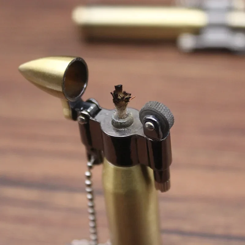 Retro Bullet Grinding Wheel Kerosene Lighter Metal Keychain Lighters Cigar Cigarette Smoking Accessories Gadget Man Gift