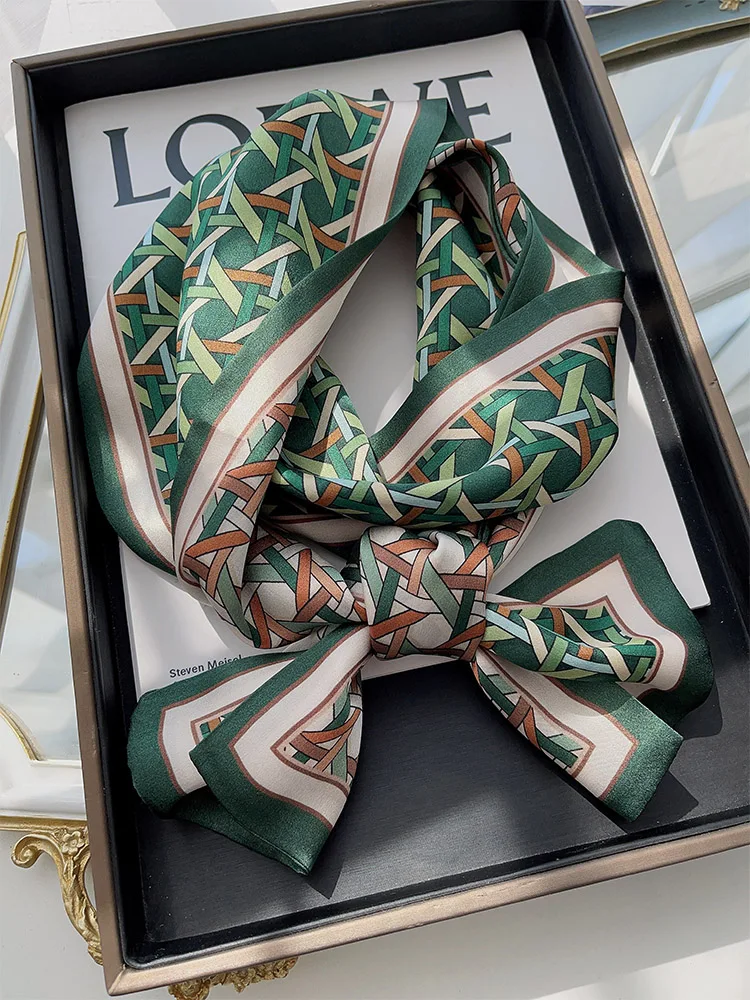 Louis Vuitton Ribbon Silk Scarf Monogram Logo Pattern Extreme Beauty Product