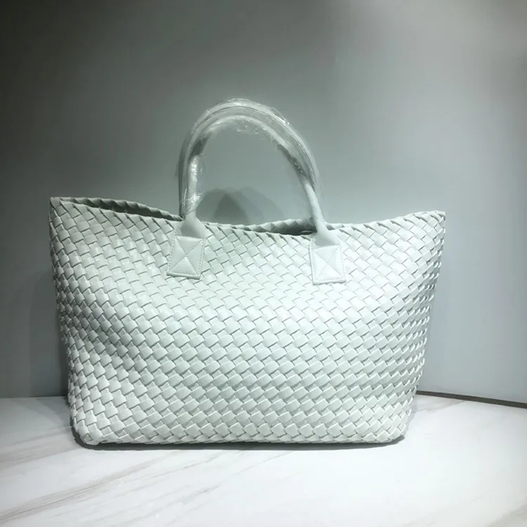 Snake Weaving Women's Bag 2022 New Shoulder Bag Luxury Vegetable Basket Large-capacity Shopping Bag Casual Color Women's Bag 