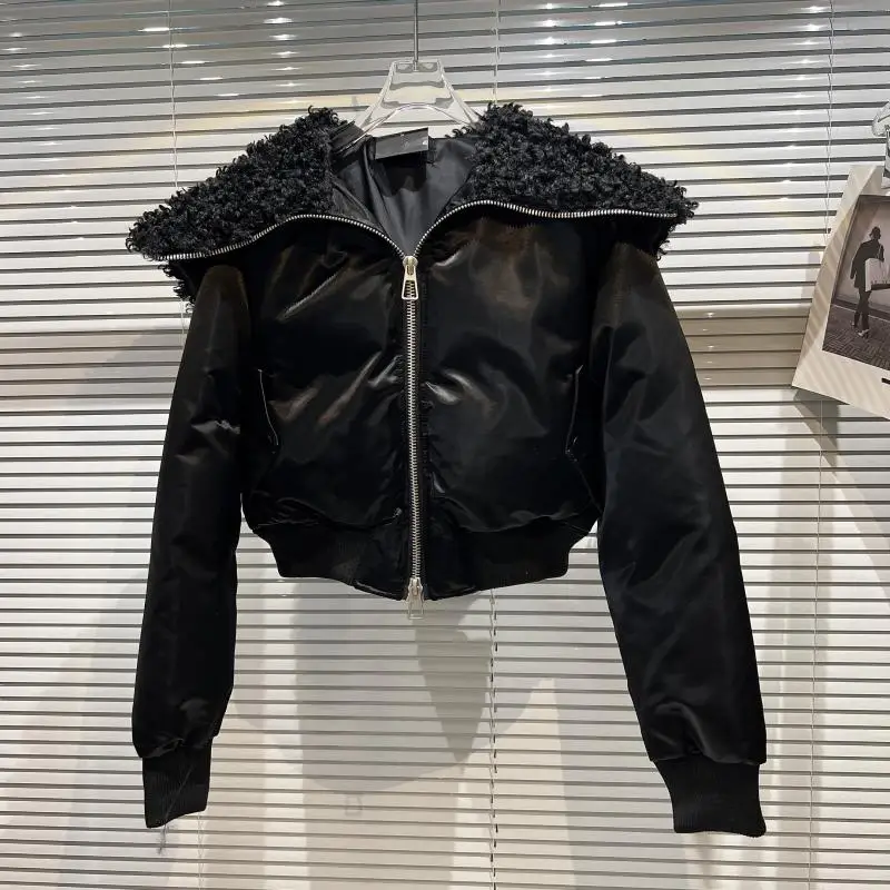 

Winter 2022 new clutch fleece zipper cape collar hat cropped bomber cotton jacket winter jacket women