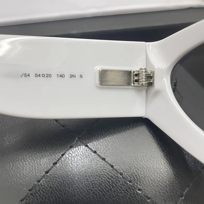 ���������� ���ο� ������ ��Ƽ �Ƽ�����Ʈ ������ ���۶� �м� �귣�� �����̳� ��Ƽ�� ���� �Ȱ� �߸� ���� �¾� �Ȱ�