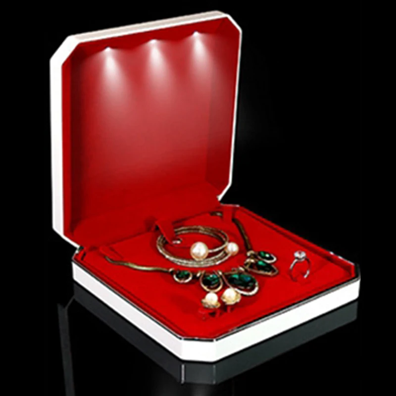 

Large LED Light Jewellery Set Box Plastic Pearl Earring Necklace Jewelry Gift Storage Case with Lacquer Finish customize Logo