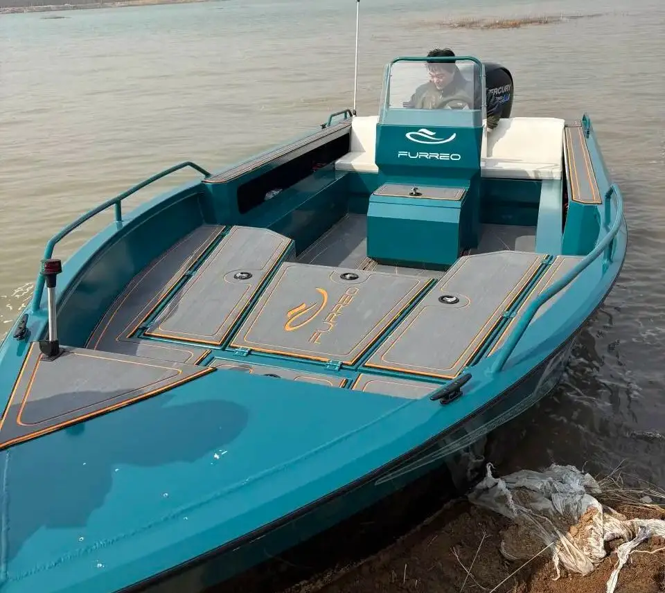 Premium Aluminum Fishing Boat C640-6.4m Length, 3-Person Capacity, 90-110km/h Speed, Heavy-Duty 4mm Transom