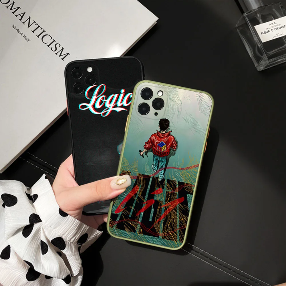 Per Iphone 15 8 7 14 Plus 13 12 11 Mini Pro Se Xs Max X Xr 6S Logic Papper Cover Traslucida Smerigliata Custodia Nera Per Telefono