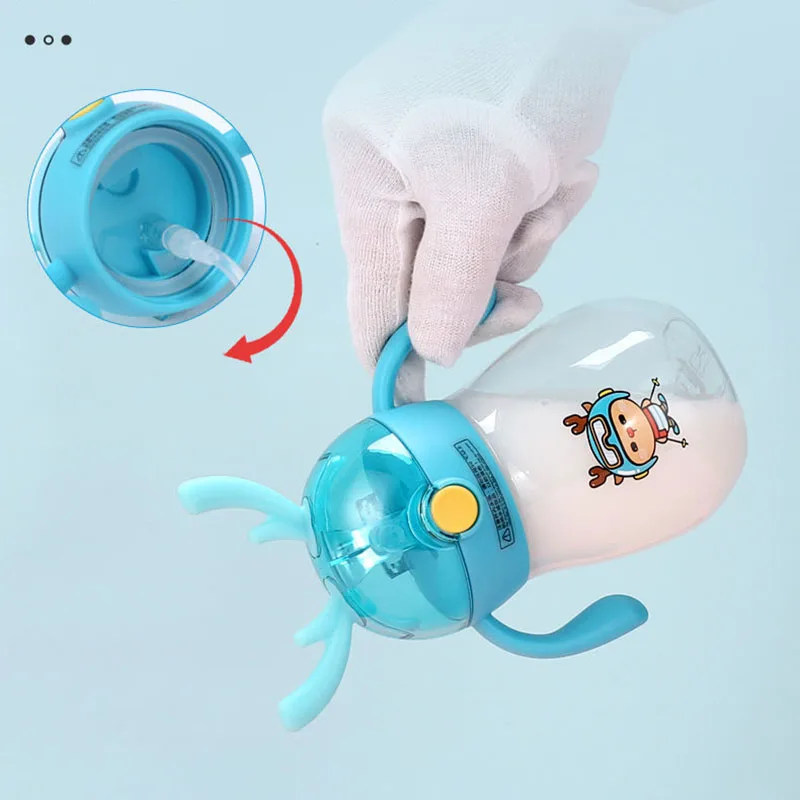 1Pcs Baby bottle Children Cartoon Animal School Drinking Water Bottle Sippy Cup With Shoulder Strap Feeding