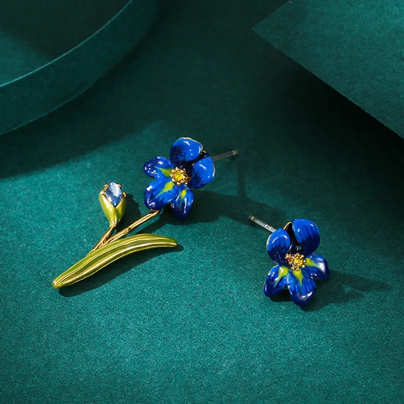 

Luxury Sweet Fashion Flower Pendant Blue Iris Flower-de-luce Asymmetrical Long Earrings Necklace for Women Jewelry Accessories