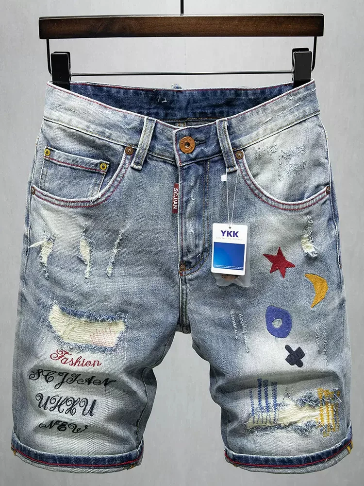 Summer Fashion Men Jeans Retro Light Blue Elastic Patched Ripped Short Jeans Homme Embroidery Designer Hip Hop Denim Shorts Men