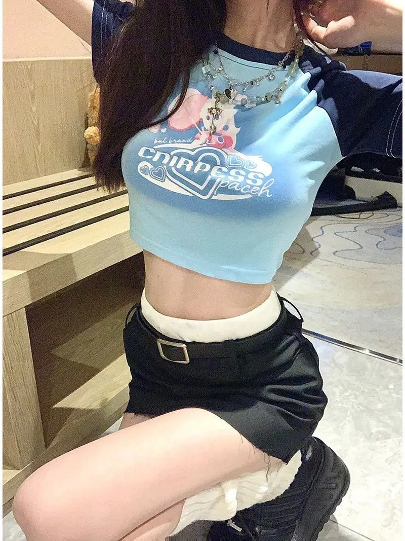 

American retro sweet and cool style raglan short-sleeved T-shirt for women in summer slimming design niche hot girl short top