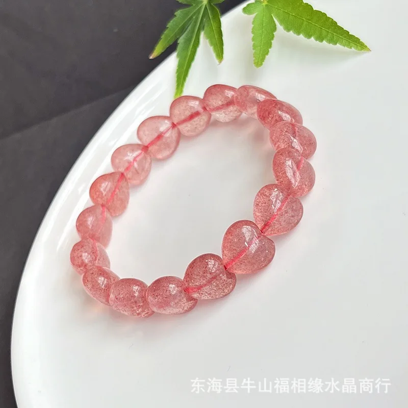 

Браслет из натурального клубничного кварца в форме сердца