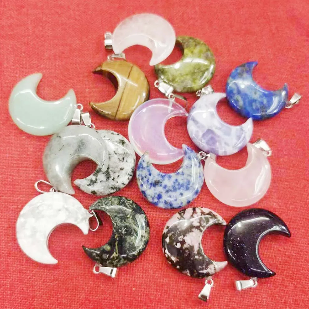 Selling Natural Stone Moon Shape Crystal Agate Pendants Exquisite Necklaces Accessories Charms DIY Jewelry Making Wholesale 8PCS