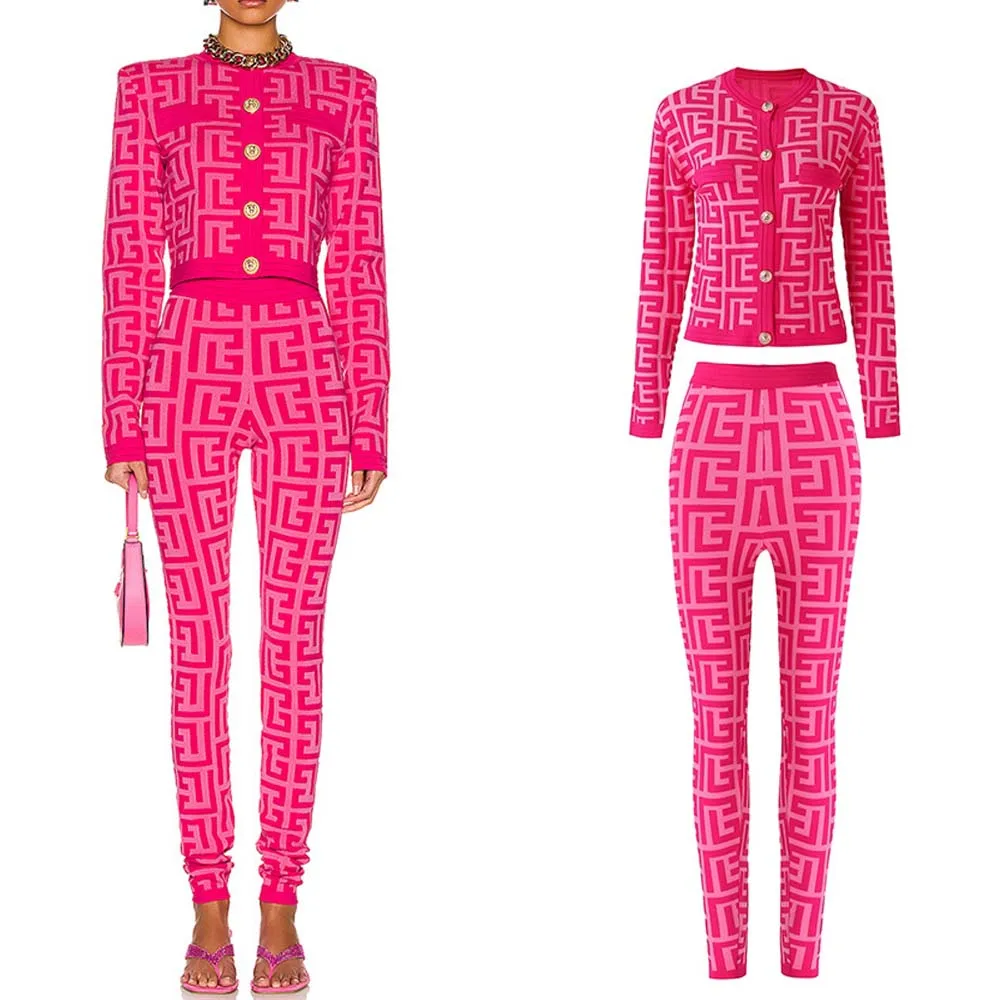 

2022 Early Autumn European And American Fashion New Labyrinth Jacquard Sweater Lion Button Round Neck Cardigan Women's Sweater