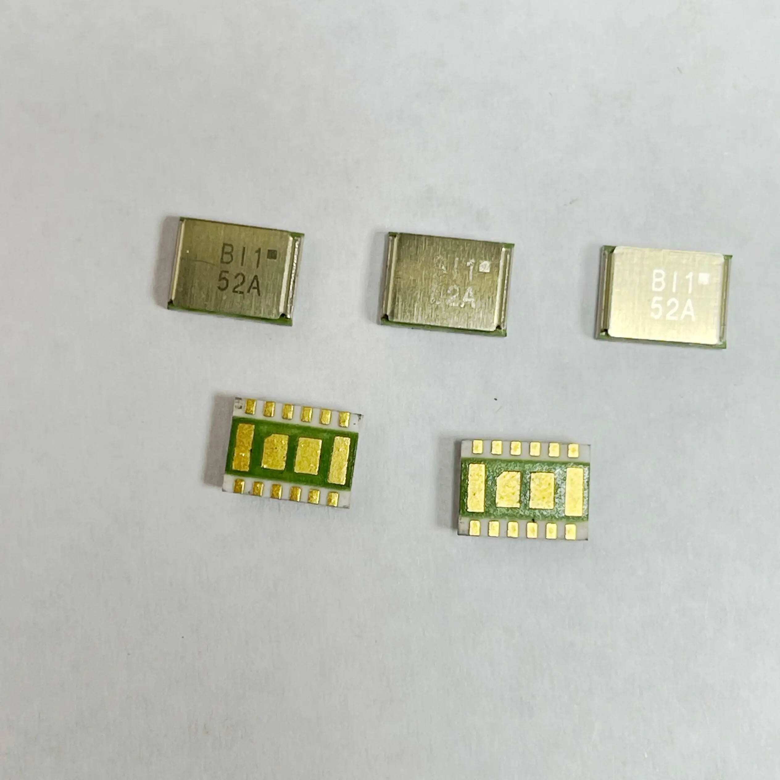 5 개/몫 MG002W-5152A BIA52A 16 핀 칩 크리스탈 발진기 새로운 원본