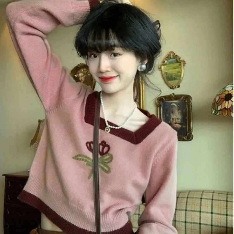 2024 New Spring Autumn Retro Knitted Temperamental Blouse Korean Square Neck Short Sweater Women's Fashionable Versatile Top