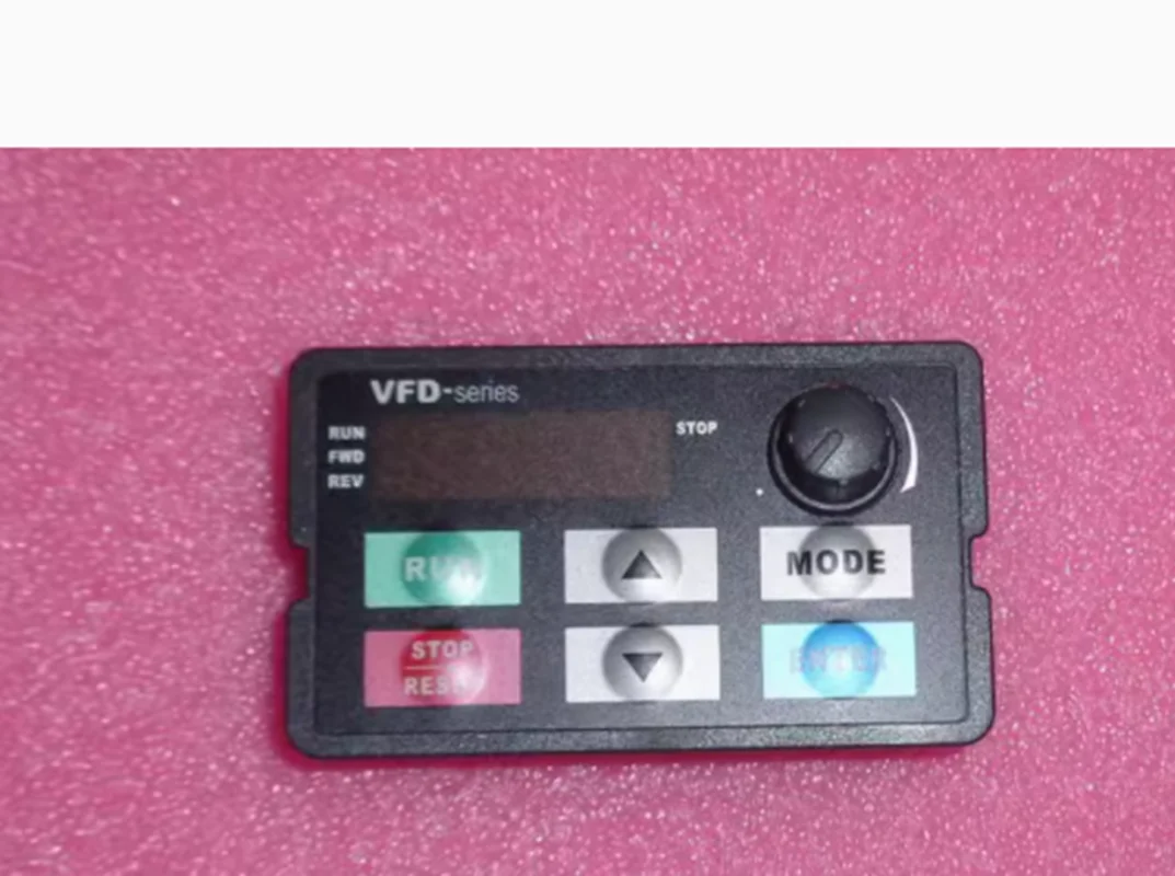 

Совершенно новый преобразователь частоты Φ series VFD-E panel C200