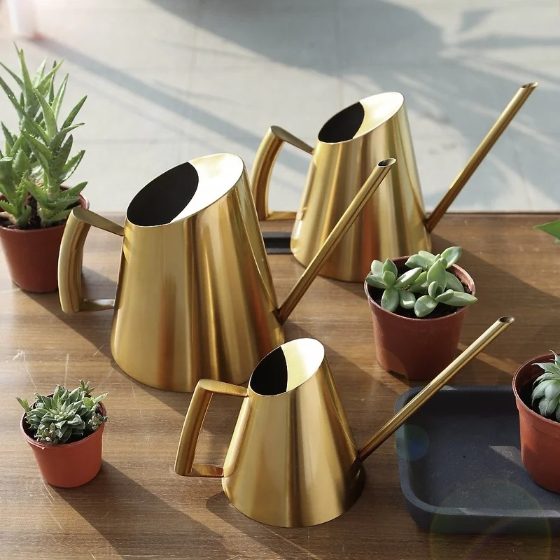 

Steel Long Spout Watering Cans Golden Bronze Gardening Watering Cans Household Metal Retro
