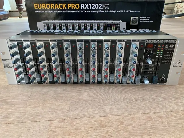Mixer Rack BEHRINGER RX1202FX - 12 Ingressi, Preamplificatori XENYX, Effetti Multi-FX - Foto 2
