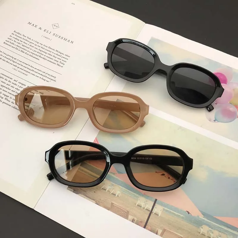 

Small Frame Retro Sunglasses Men Ladies Hong Kong Style Sunglasses Fashion Tone Oval Mirror Black Retro