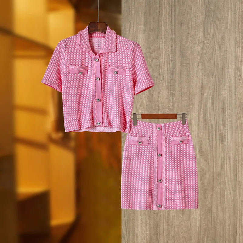 

Summer New Pink and White Panel Contrast Polo Neck Knitted Woolen Short Sleeve Two Piece Skirt with Fine Shining Pieces for Exce