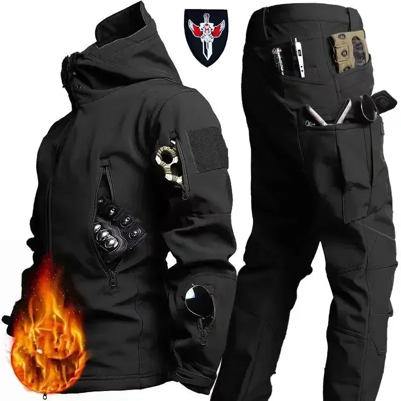 New Outdoors Soft Shell Autumn and Winter Plush Thickened Mountaineering Tactics Training Waterproof Windproof Charge clothing