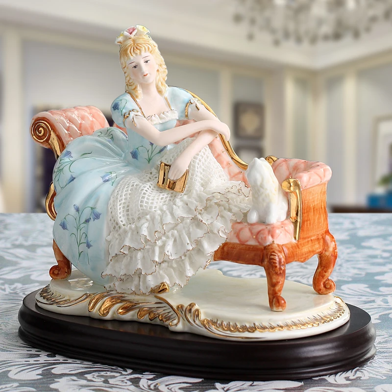 

European-style ceramic figures, creative hand-made ornaments, exquisite decoration, literary and artistic products.