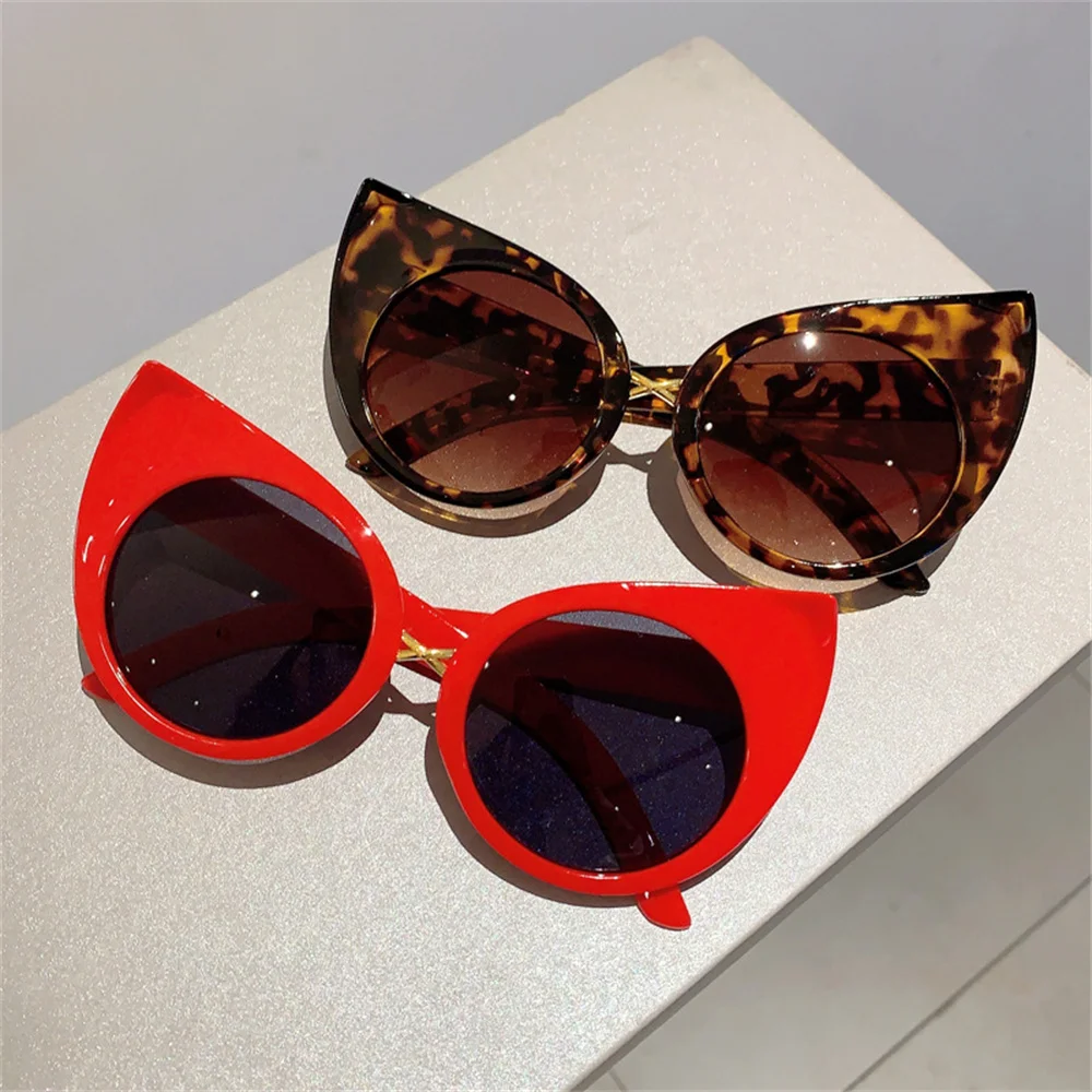 

Women Cat Eye Sunglasses Retro Trend Large Frame Party Retro Shades Sunglasses Party Fashion Luxury Brand Glasses