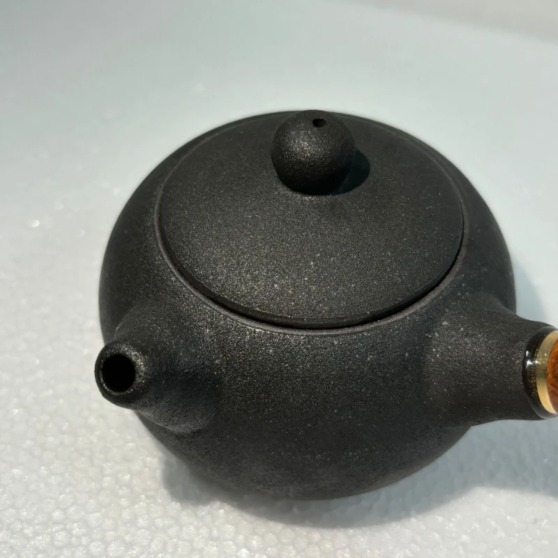 Ceramic Handle Teapot Japanese Tea Set High End Side Handle Teapot for Household Use Chinese Puer Tea Pot Tea Maker