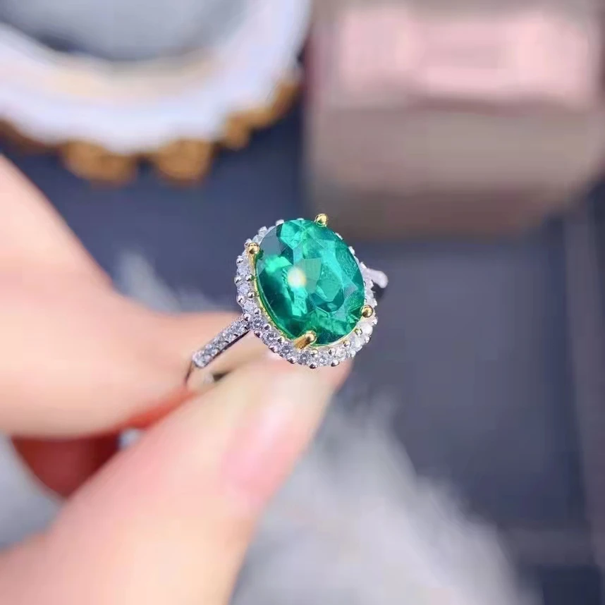 18K Yellow Gold Ring Green Topaz with Melee of Diamonds For Sale at 1stDibs  | melee diamonds for sale, green topaz ring