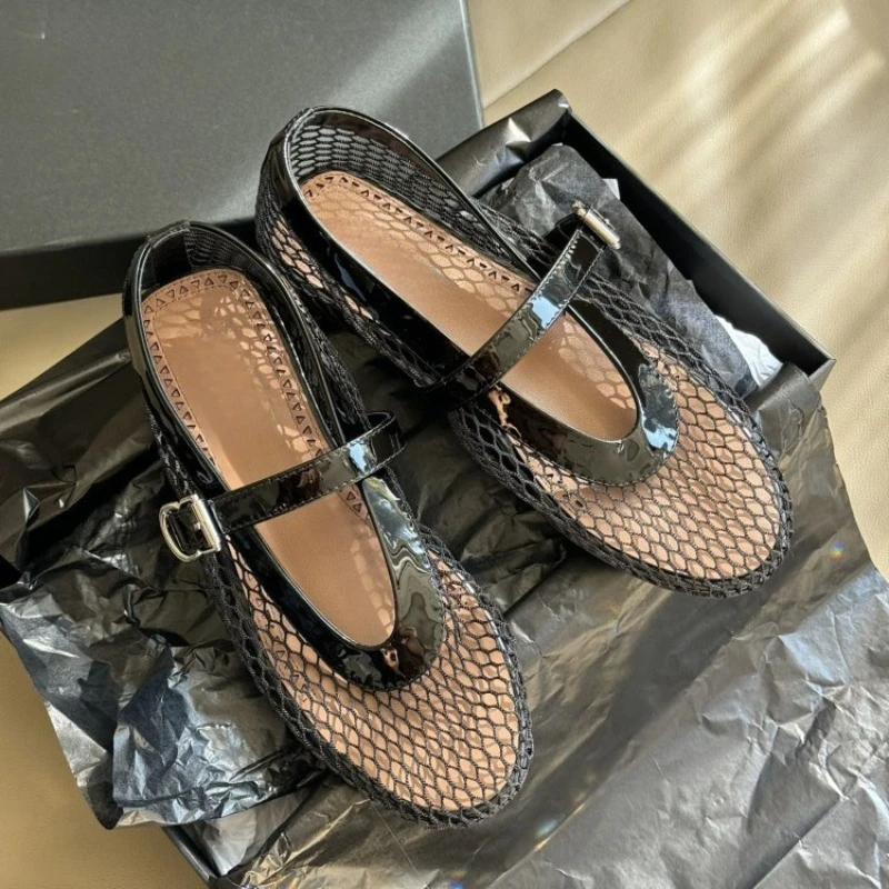 

2024 Designer Summer Mesh Ballerina Shoes Rhinestone Flats Hollow Fishing Net Mary Jane Fashion Casual Single Shoe Women's Shoes