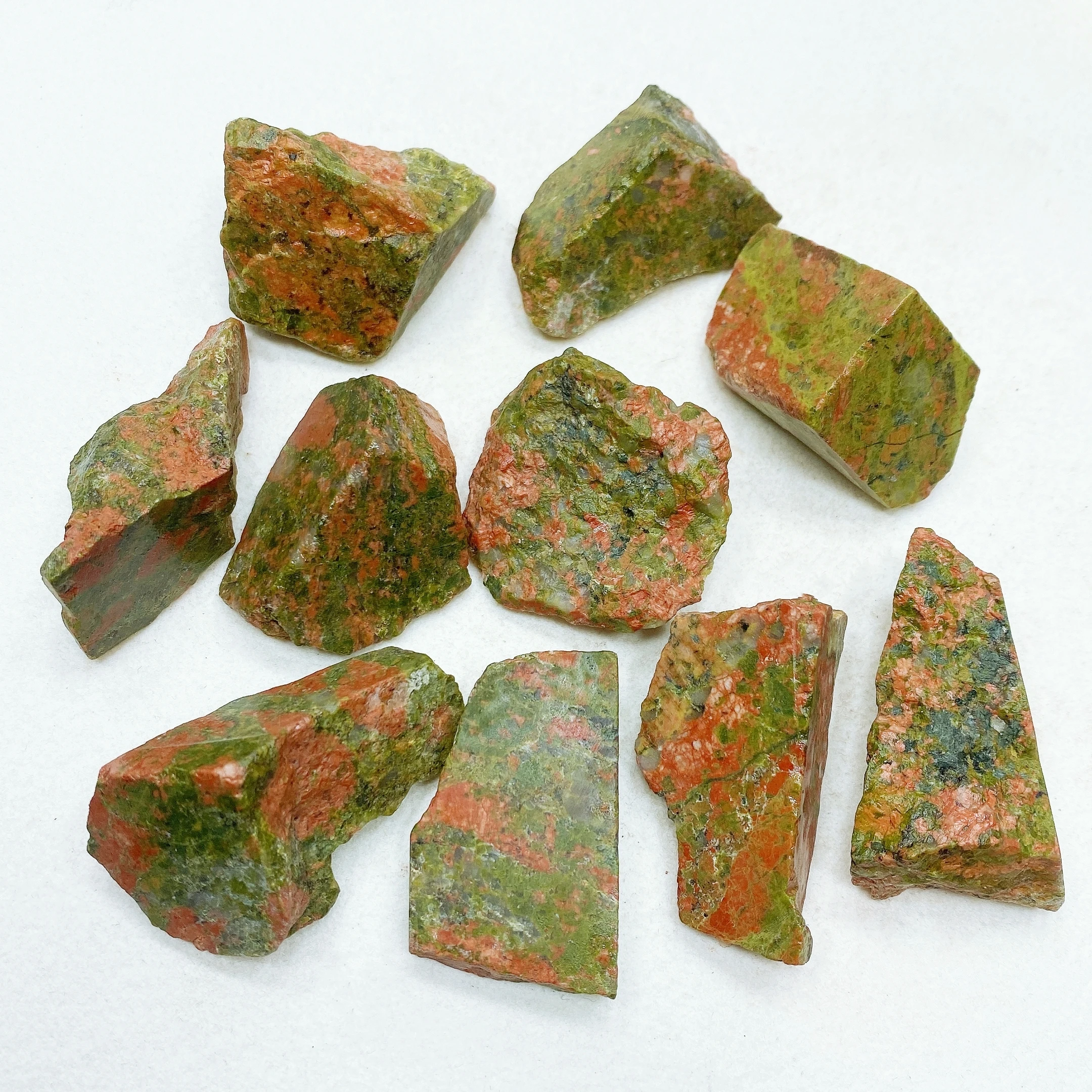 Description Picture 4 of itemNatural Crystal Raw Stone Quartz Irregular Ore Reiki Healing Rock Mineral Specime Specimen Home Decor Aquarium Gift For Children