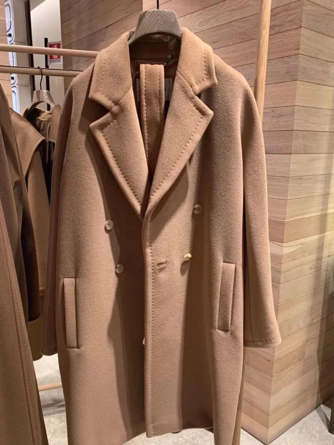 

Baiocco MAX 80% Camel Hair 20% Sheep Hair Coat Women's Medium Classic Double Row Button Coat