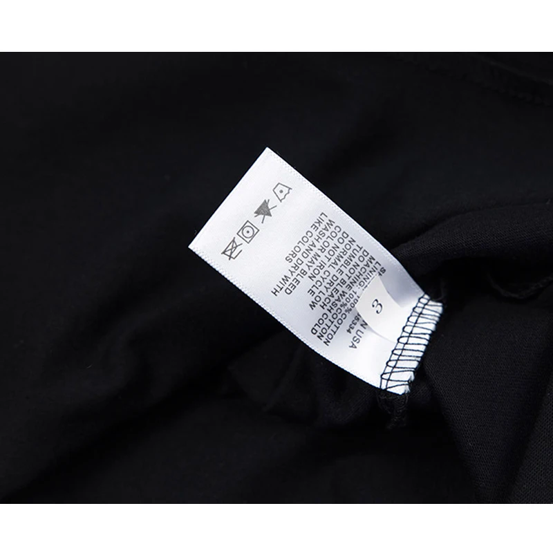 T-shirt oversize da uomo con stampa in sanscrito in cotone_voghion.com