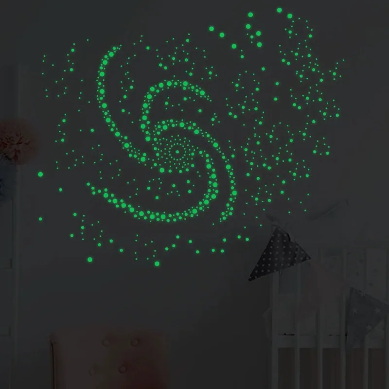 2Pcs Luminous Dots Wall Stickers Fluorescent Home Children's Room Creative Diy Starry Decoration Stickers Home Decor Accessories