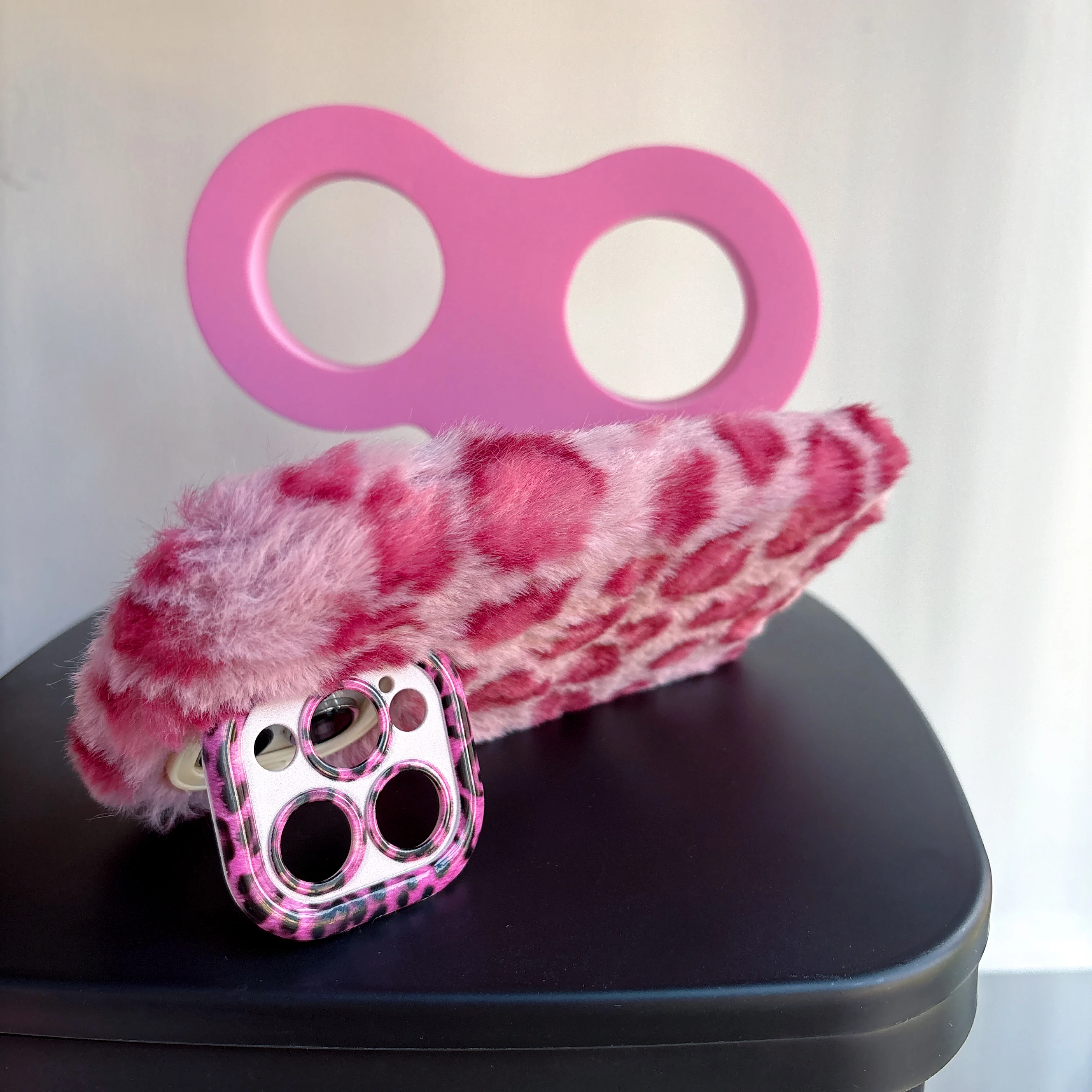 Mode Leopard Flauschigen Pelz Fall Für iPhone 17 Pro Max 16 Plus 15 14 13 12 11 Ständer Kamera objektiv Schutz Rahmen Funda 17 Air – Detail 10
