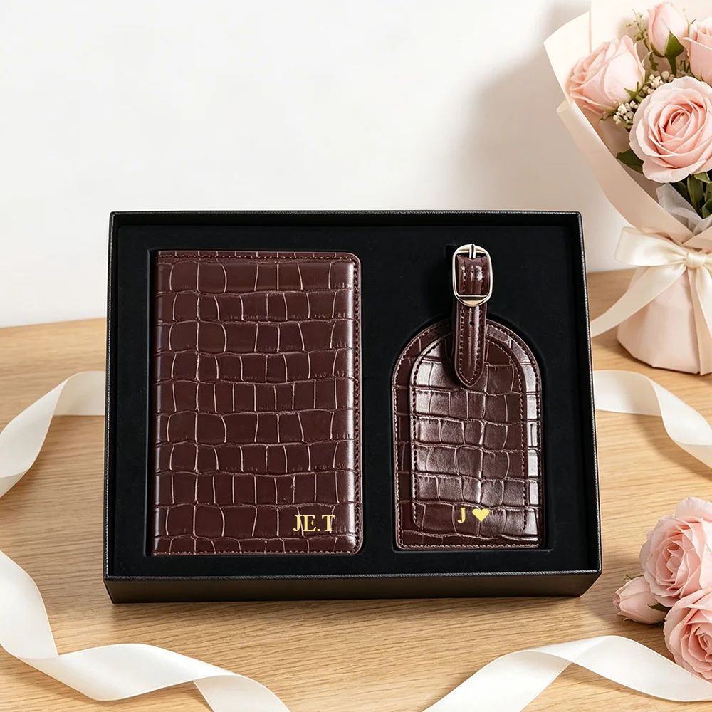 Set Regalo di Lusso con Porta Passaporto e Etichetta Bagaglio Personalizzabile, Accessori da Viaggio per Uomo e Donna - immagine 3