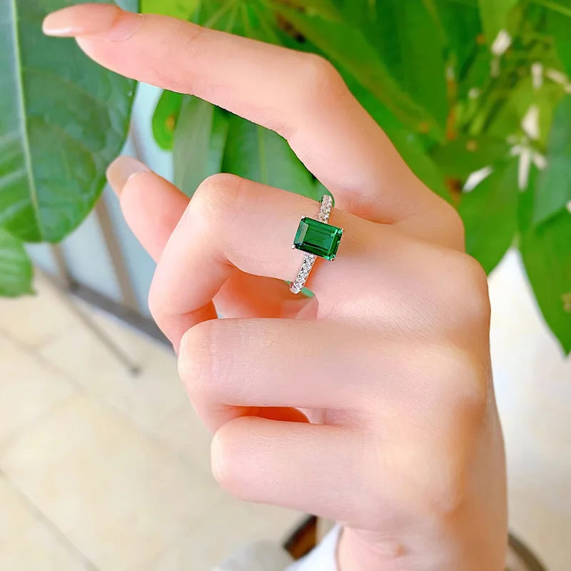 Gioielli 2023 Nuovo S925 Argento Vintage Rettangolo Auto Piatto 6*8 Smeraldo Un Carato Anello Da Donna Con Diamanti Ad Alto Tenore Di Carbonio