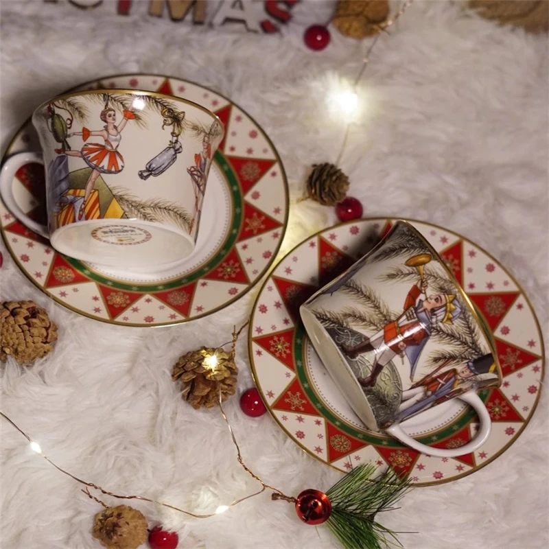 Noritake BONE CHINA クリスマス皿 カップソーサー 2セット Noritake