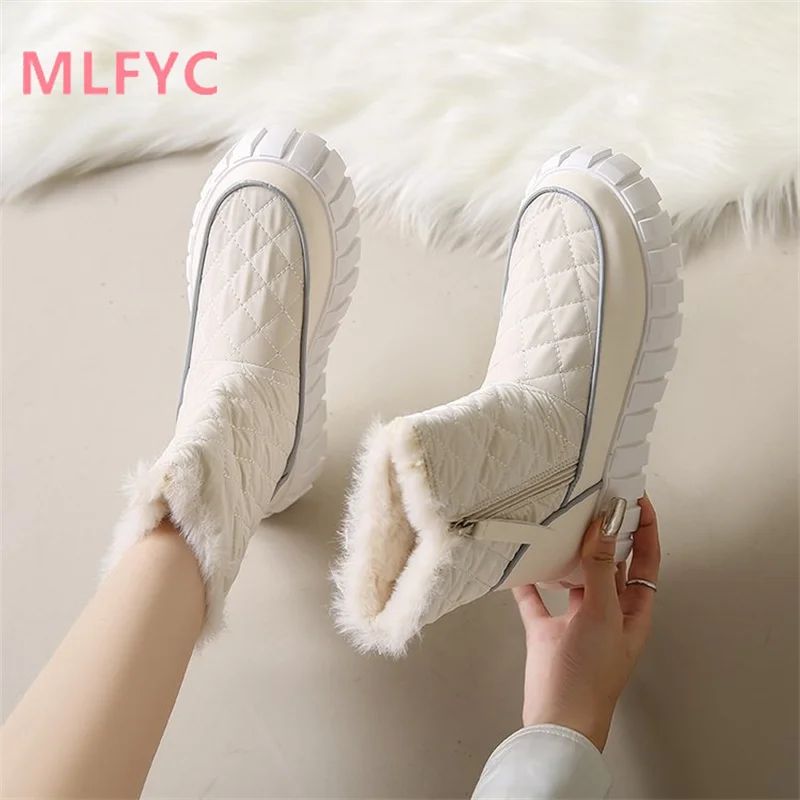 Snow Boots Women's New Winter Thick Soles Plush and Thick Cotton Boots Round Toe and Simple Ladies Cotton Shoes for Outer Wear