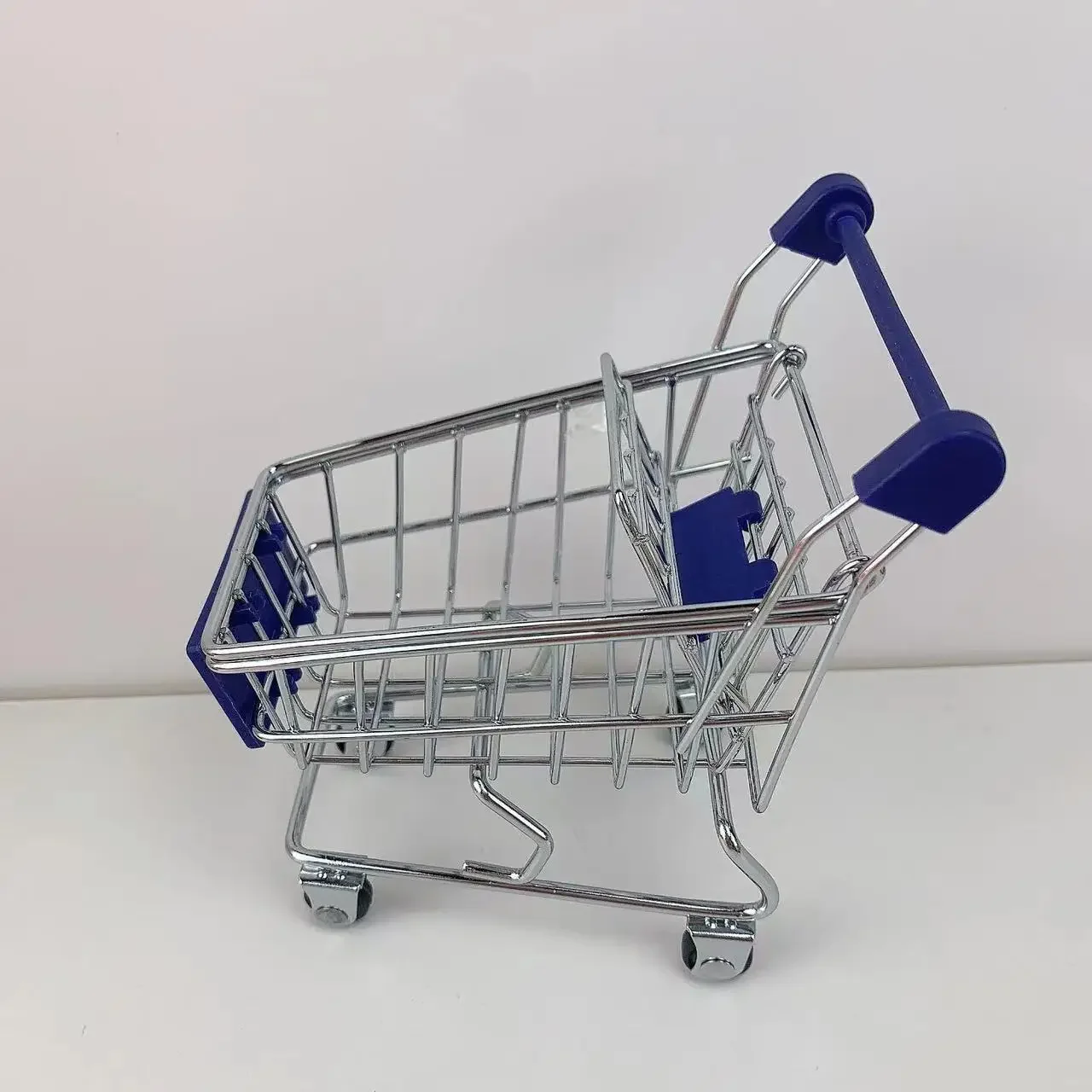 Miniature Shopping Cart Toy – Perfect for Pretend Play and Kids' Room Decor
