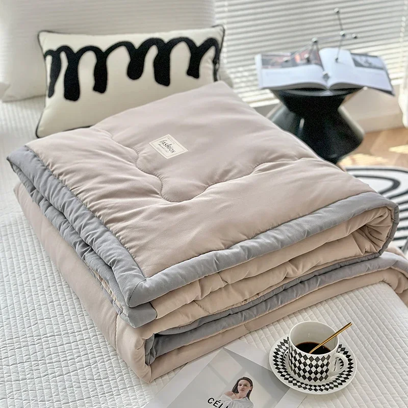Washable Lightweight Summer Quilt Japanese Polyester Cotton Quilted Skin-friendly summer quilt