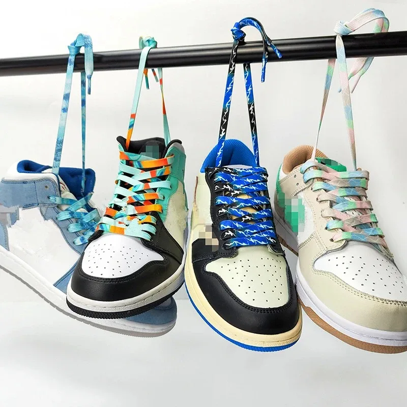 Dazzling Blue Striped Tie-Dye Gradient Flat Shoelaces - Vibrant Unisex Sneaker Laces