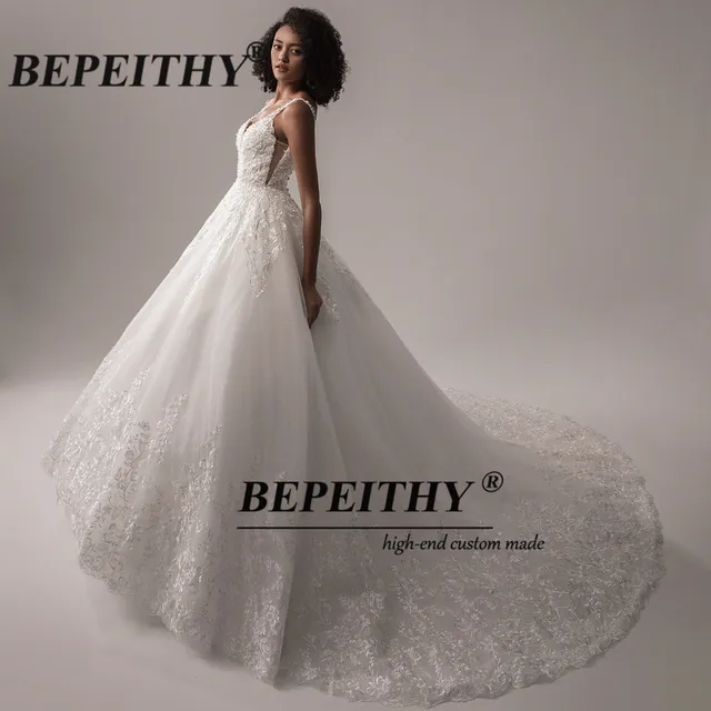 BEPEITHY Deep V Neck Lace Wedding Dress 2022 ForWomen Princess Bridal Court Train Sleeveless Indian Ivory Wedding Bouquet Dress 5