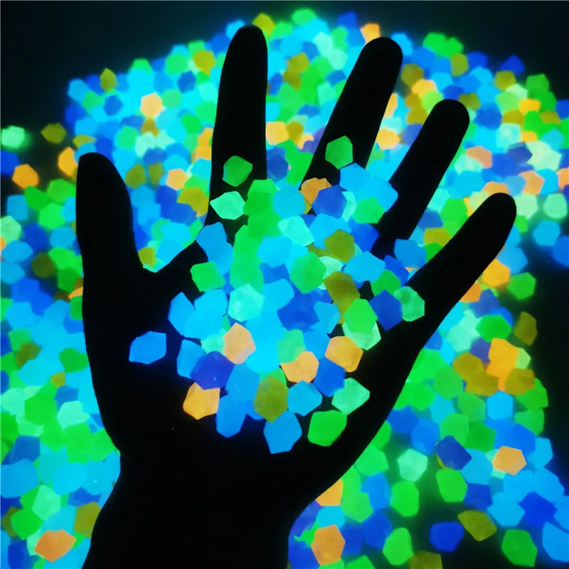 

50Pcs Glow in the Dark Garden Pebbles For Sidewalk Garden Terrace Lawn Garden Patio Fish Tank Aquarium Decoration Glow Stone