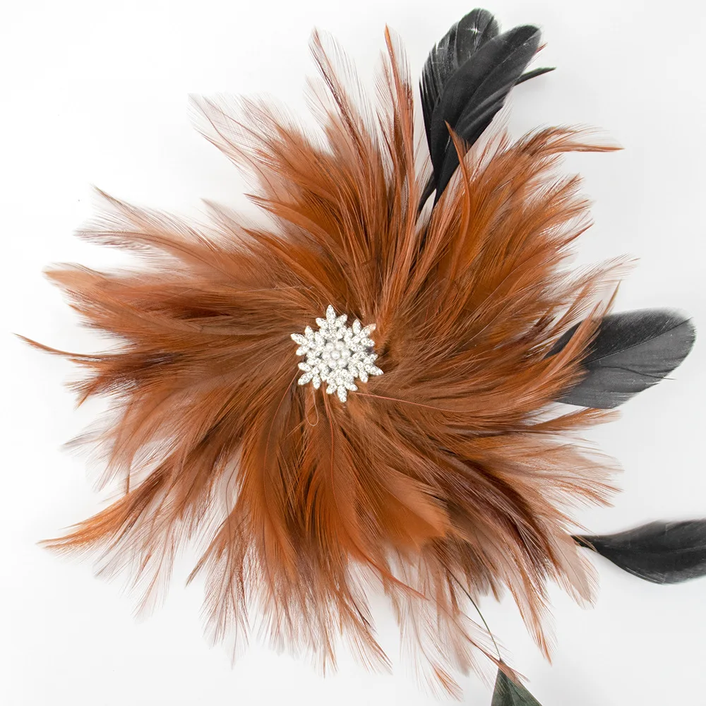 Elegante Feder-Blumen-Broschen für Damen, Strass, modische Corsage, Party, Bankett, Kleidung, Schmuck, Accessoires, Geschenke
