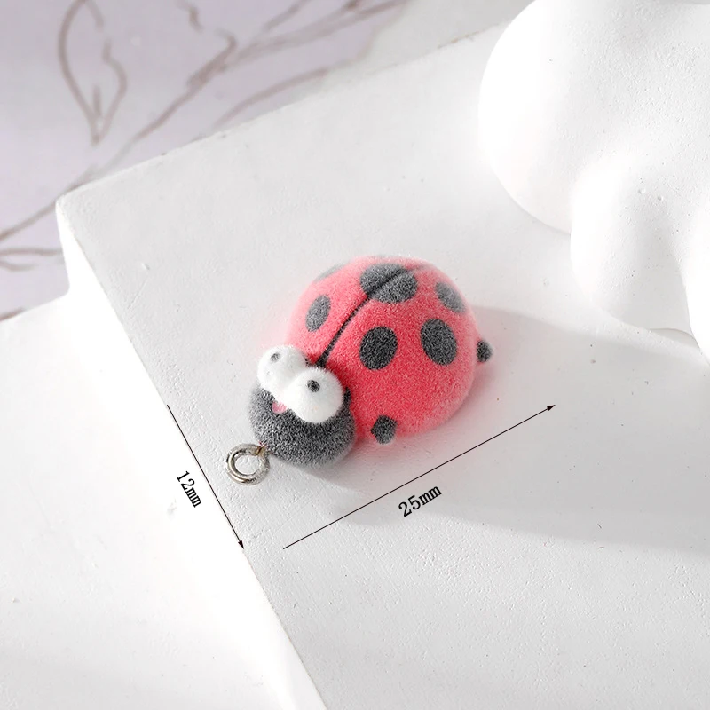 5 pçs dos desenhos animados resina coelho rinoceronte encantos bonito pelúcia animal boneca pingente para saco de telefone chaveiro brincos diy jóias fazer