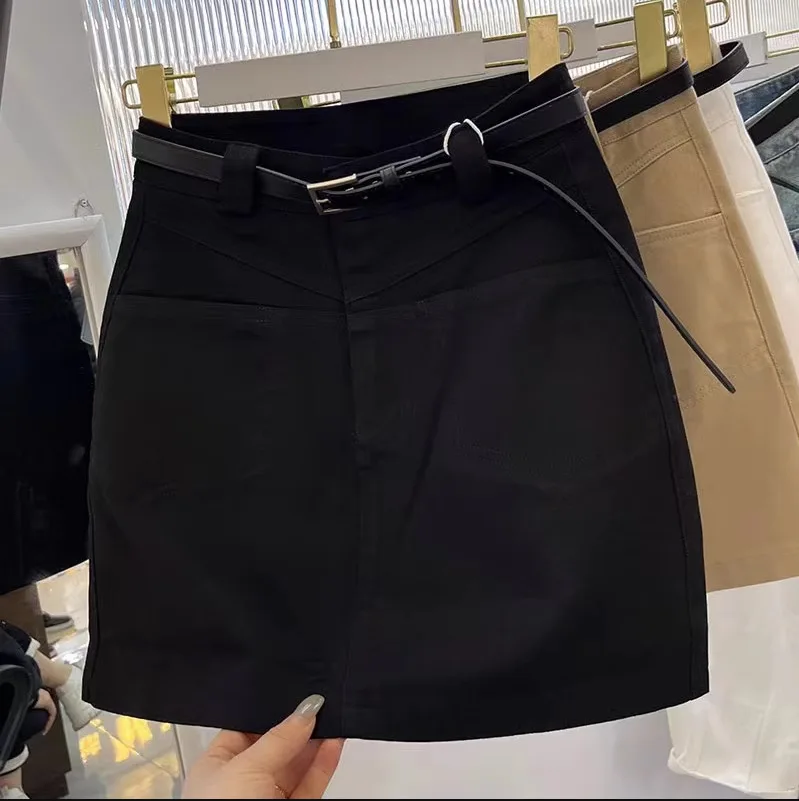 Large khaki colored workwear denim skirt for women's summer high waisted elastic A-line wrap hip short skirt