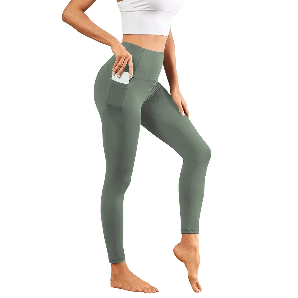 Рисунок 3 - Облегающие штаны для йоги с высокой талией