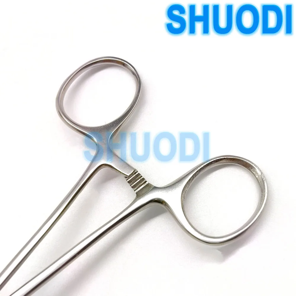 Forcipe Chirurgico Immagine Stock. Immagine Di Acciaio - 23330429 - Foto 9