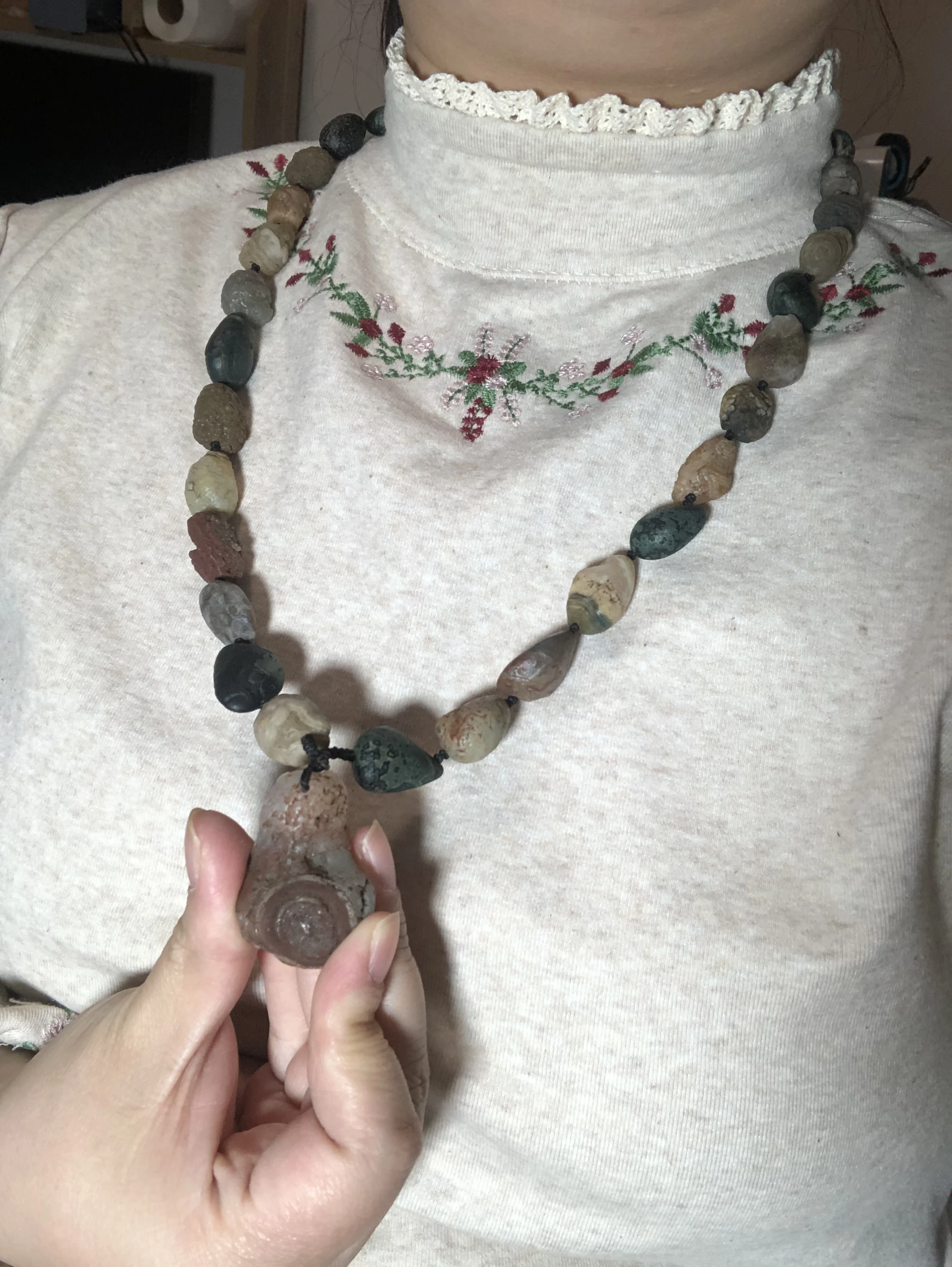 1Pcs Nature Stone Natural Gobi Agate Outside Mongolia Relief Grain Surface Eye Stone Sweater Chain Precious And Rare