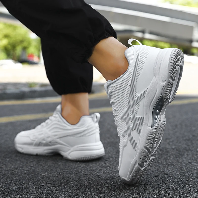 Men Badminton Shoes High Quality Sneakers Professional Outdoor Handball Golf Shoes Training Boys Wear Resistant Volleyball