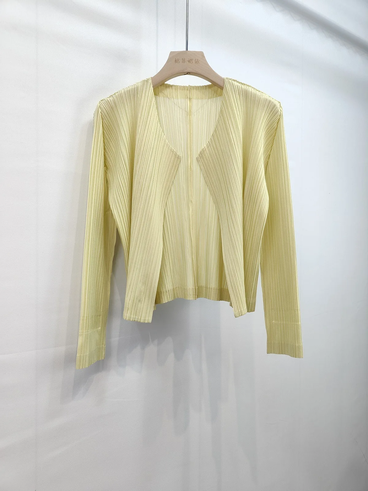 ตัวเลือกสินค้า เสื้อสเวตเตอร์ผ้าถัก น้ำหนักเบา ป้องกัน UV ใส่สบายตลอดฤดูร้อน